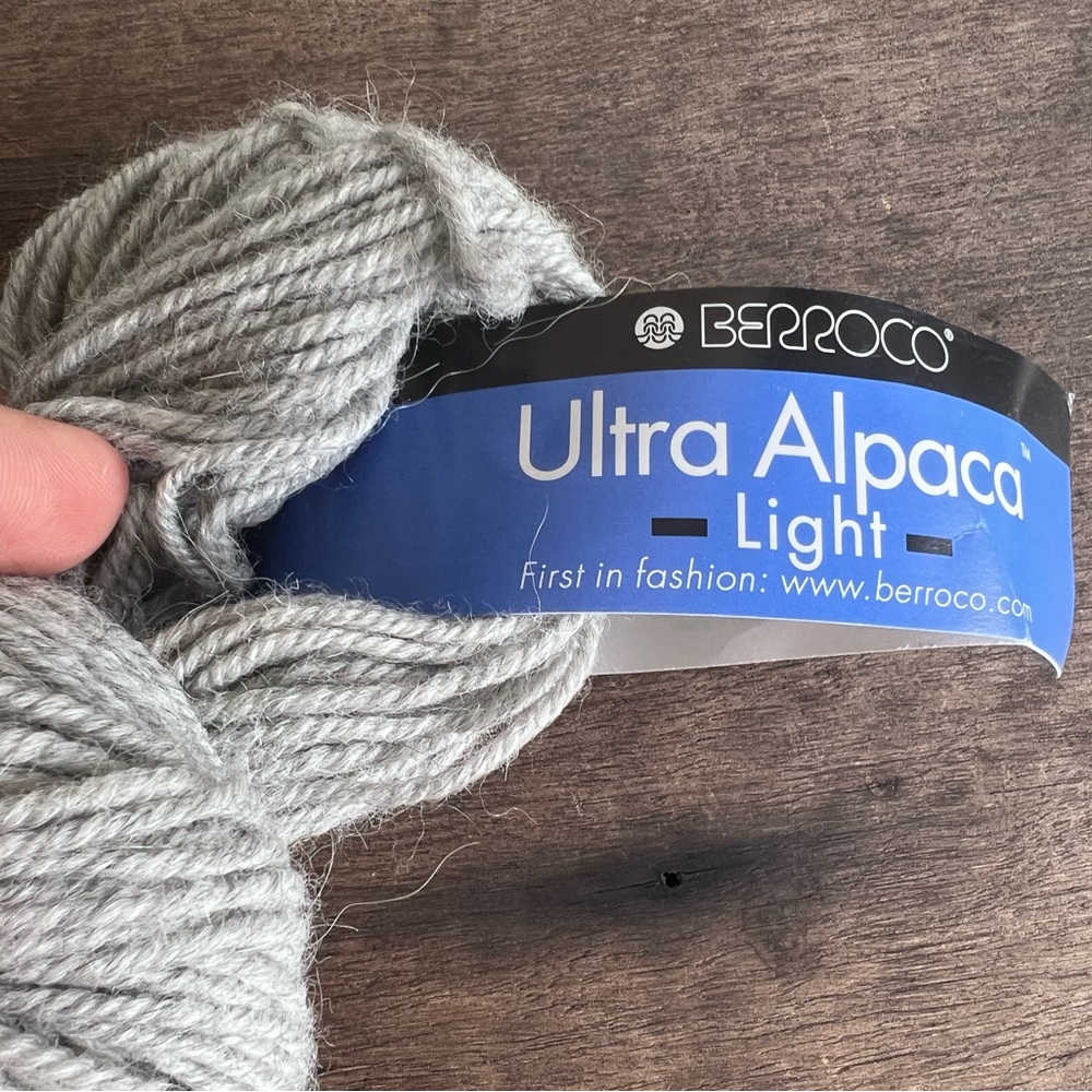 Berroco Ultra Alpaca Light 1152 Yards 14 Ounces Total - 50% Wool 50% Alpaca SOFT - Picture 6 of 9